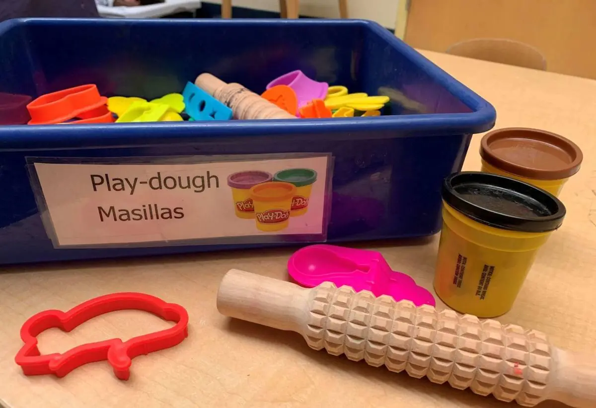 Bilingual Breakthroughs-Horizons For Homeless Children