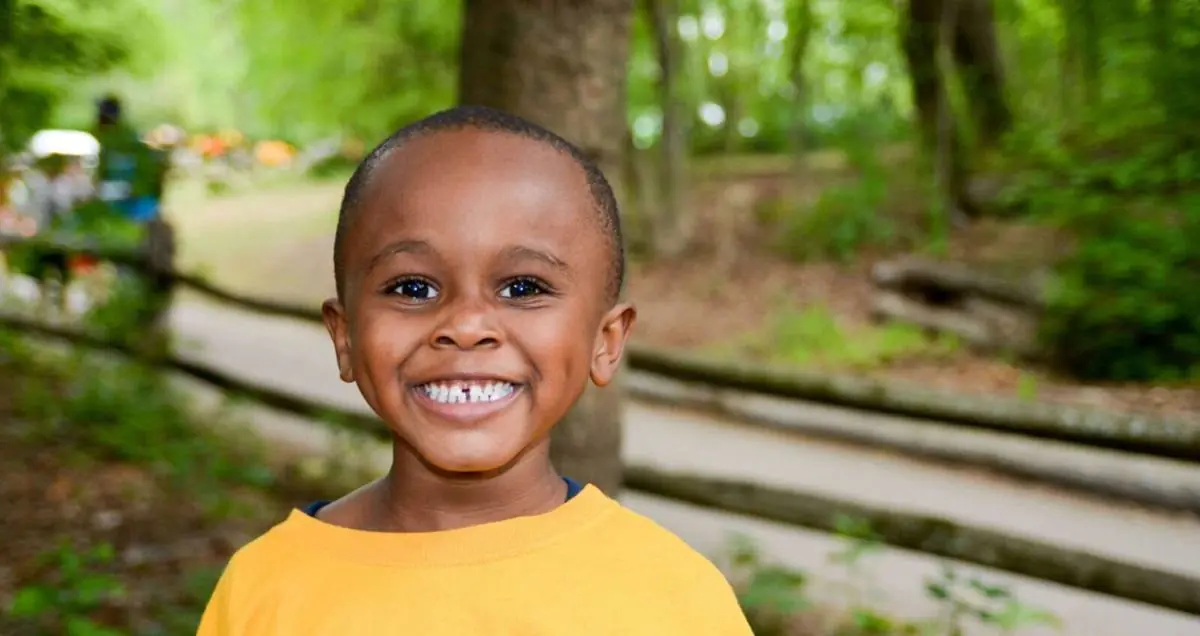Youth Helping Youth- Horizons For Homeless Children
