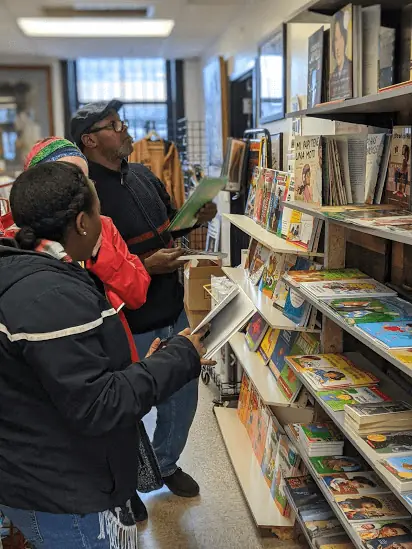Horizons Celebrates Diversity and Literacy with a Frugal Bookstore Field Trip